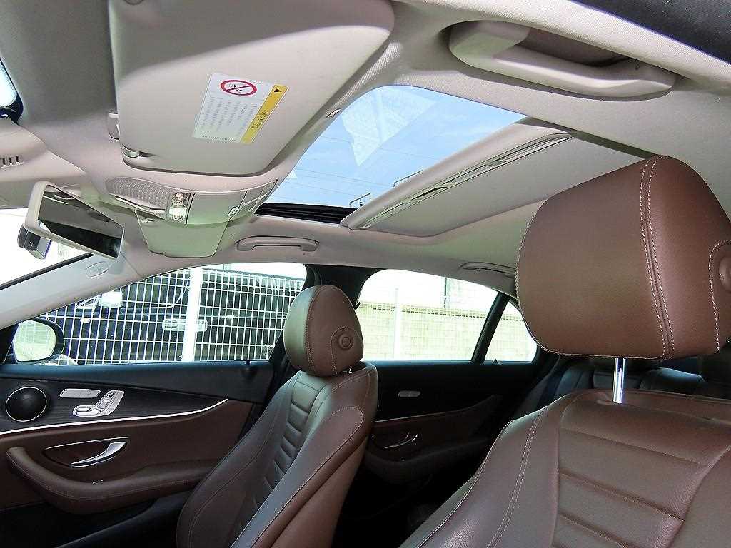 Mercedes Benz E class 2017 Gris - Importación desde Corea - HF Imports Iquique - Foto 17