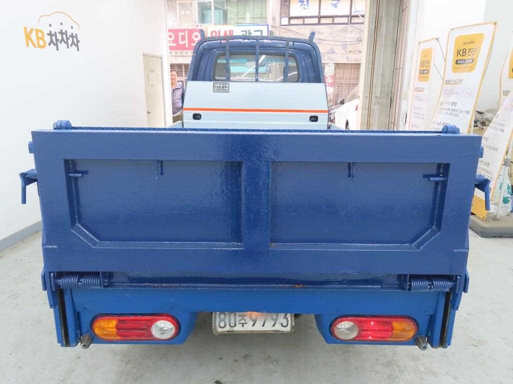 Small Truck Cargo (small) - Vista 4