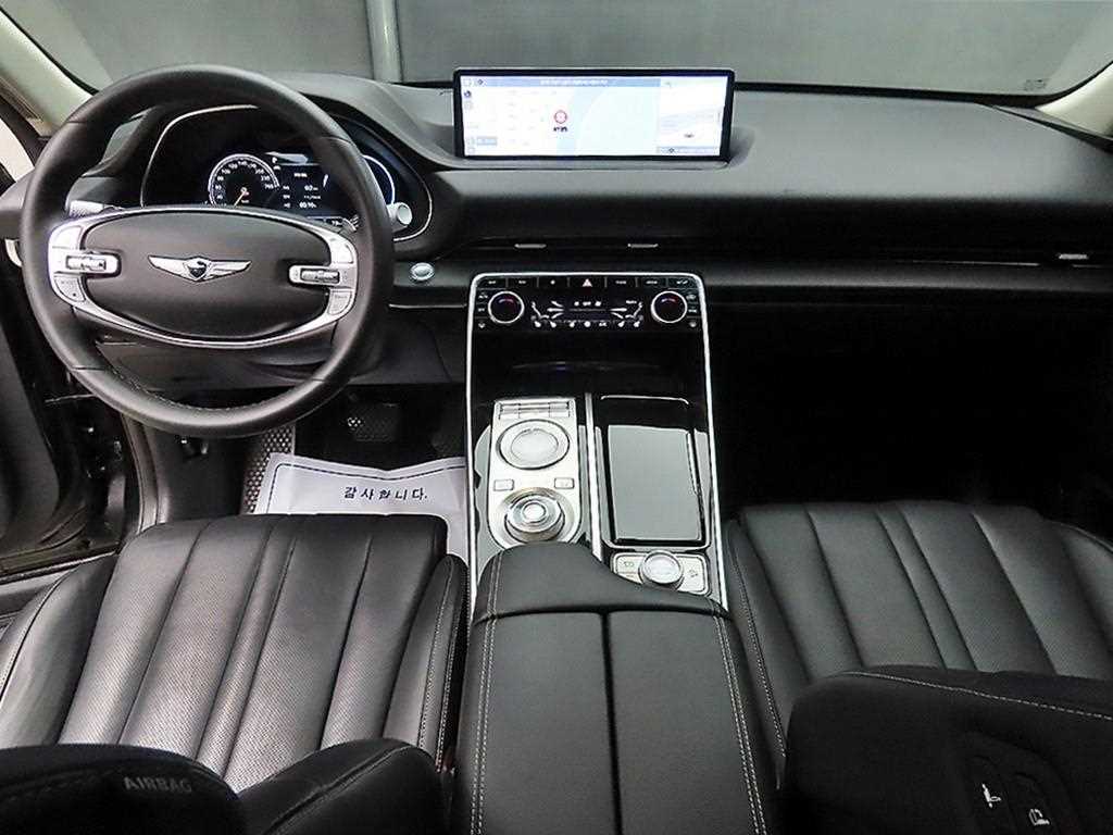 Genesis GV80 - Vista 7