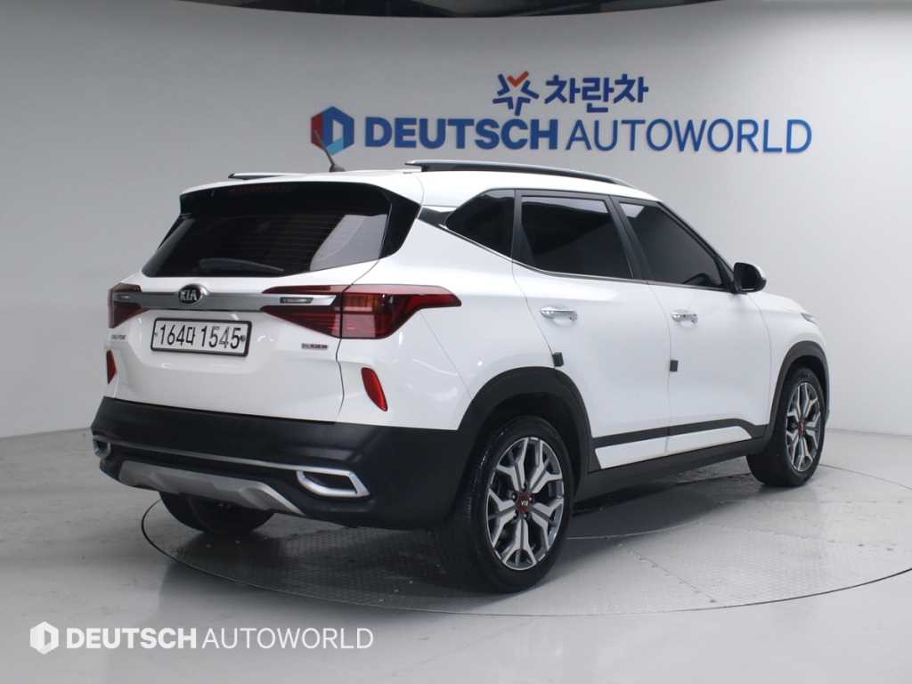 KIA Seltos - Vista 2