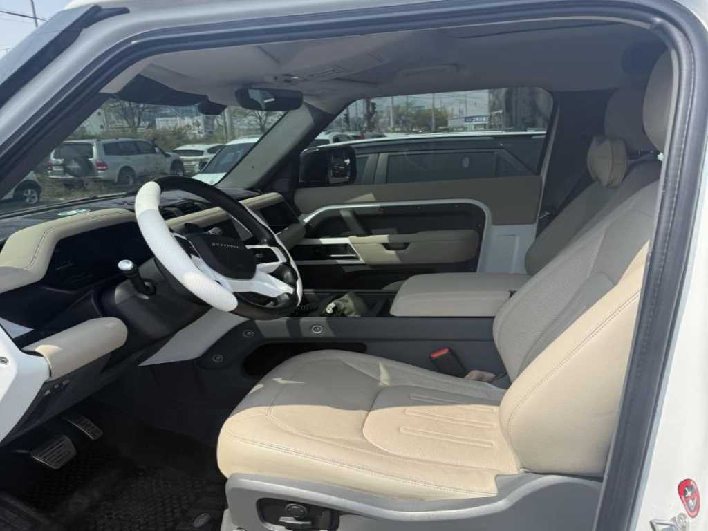 Land Rover Defender - Vista 6