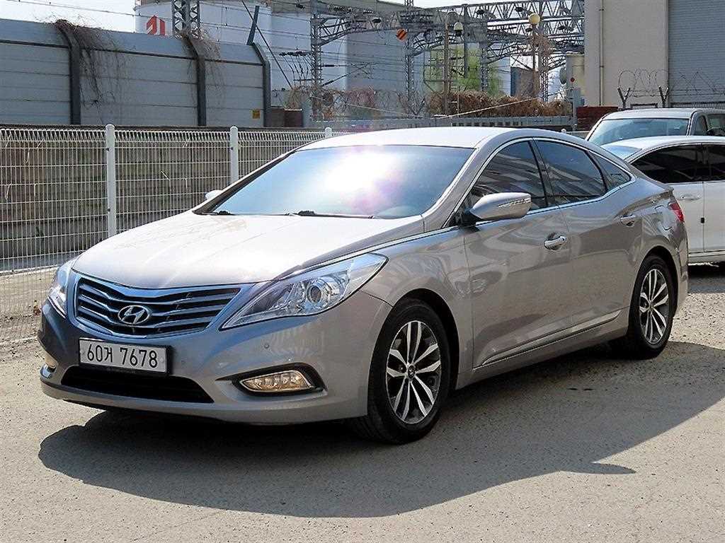HYUNDAI Grandeur - Vista 2