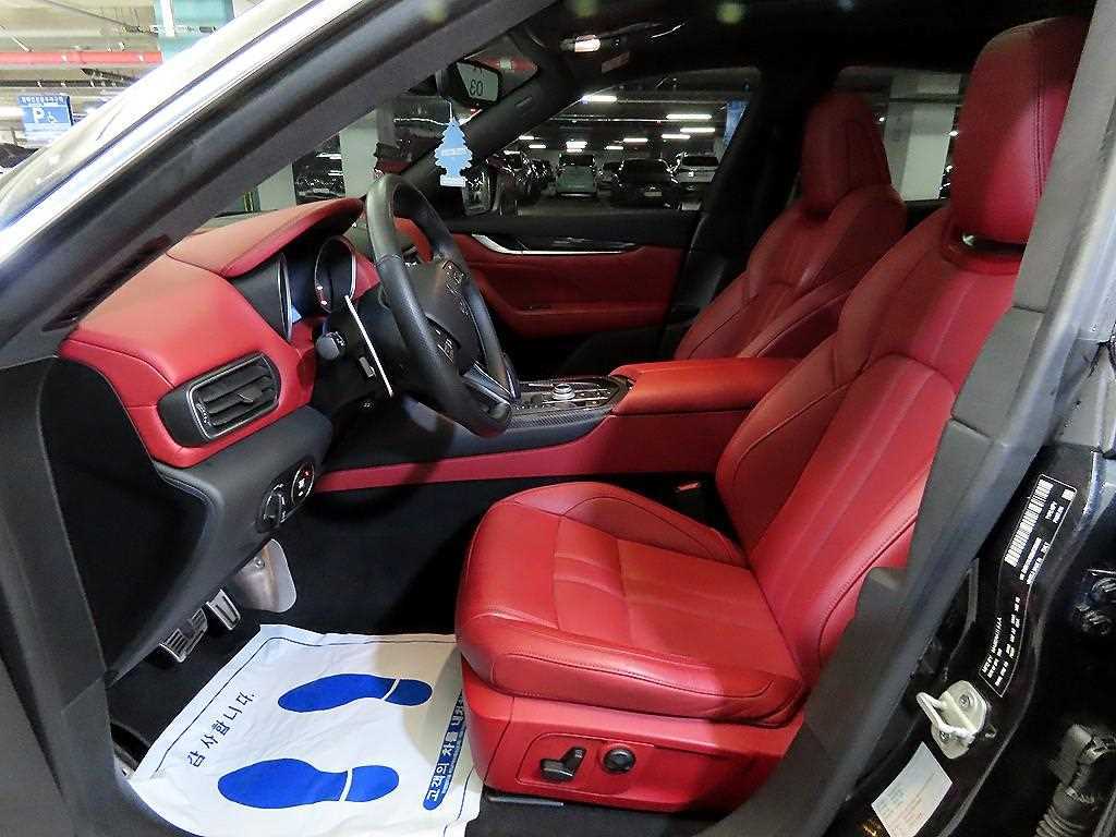 Maserati Levante - Vista 7