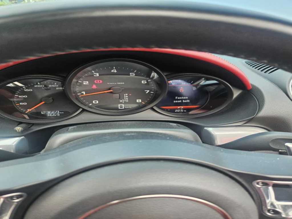 Porsche 718 - Vista 5