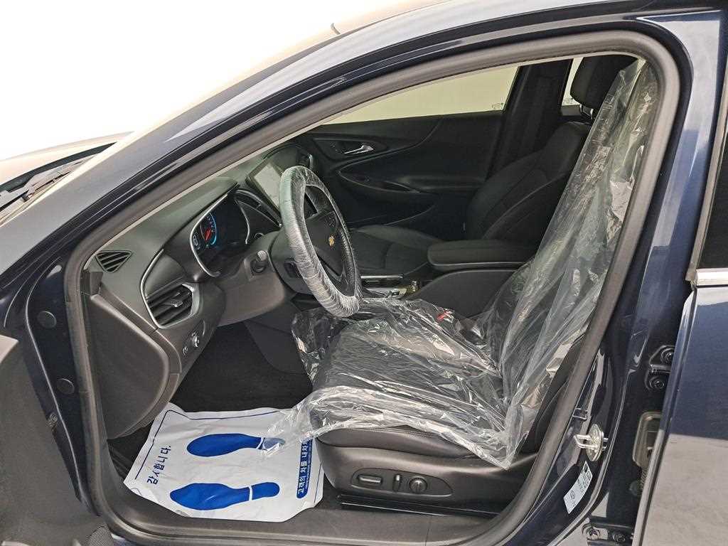 Chevrolet Malibu - Vista 11
