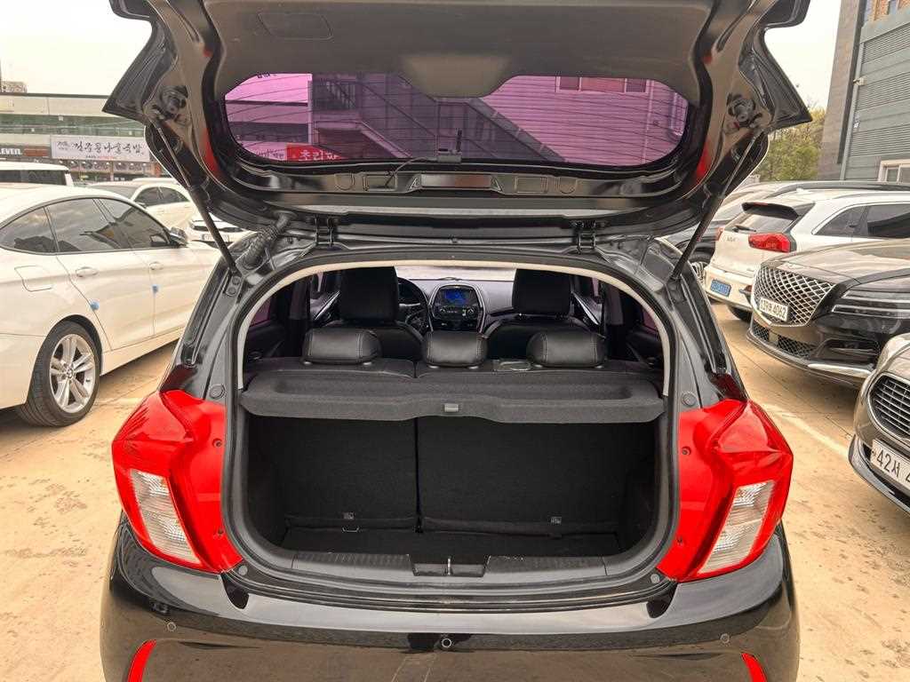 Chevrolet Spark - Vista 5