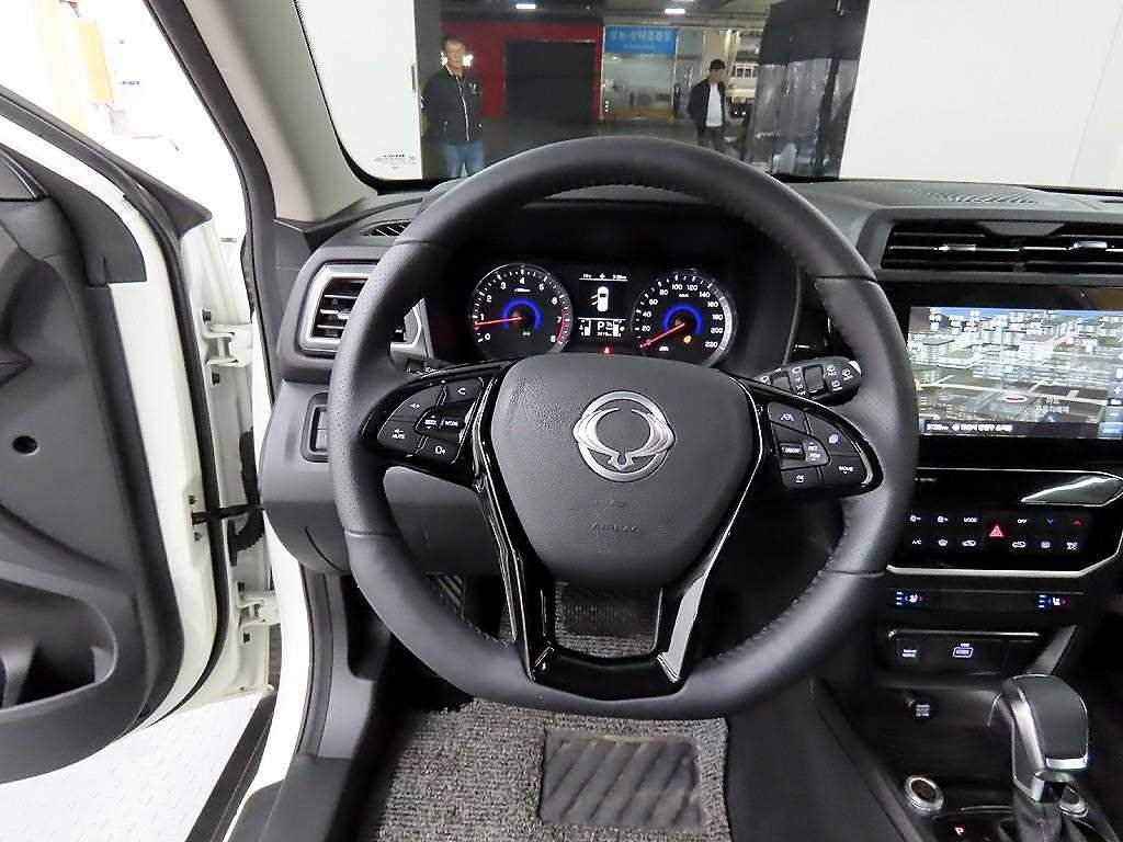 Ssangyong Tivoli - Vista 9