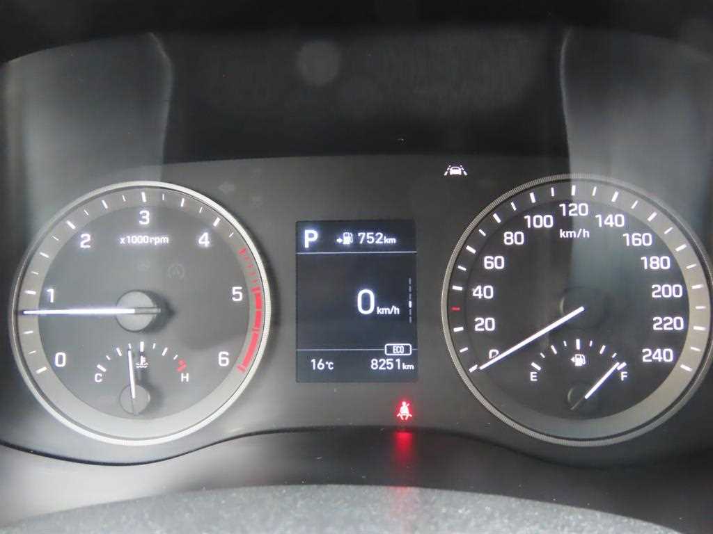 HYUNDAI Tucson - Vista 9