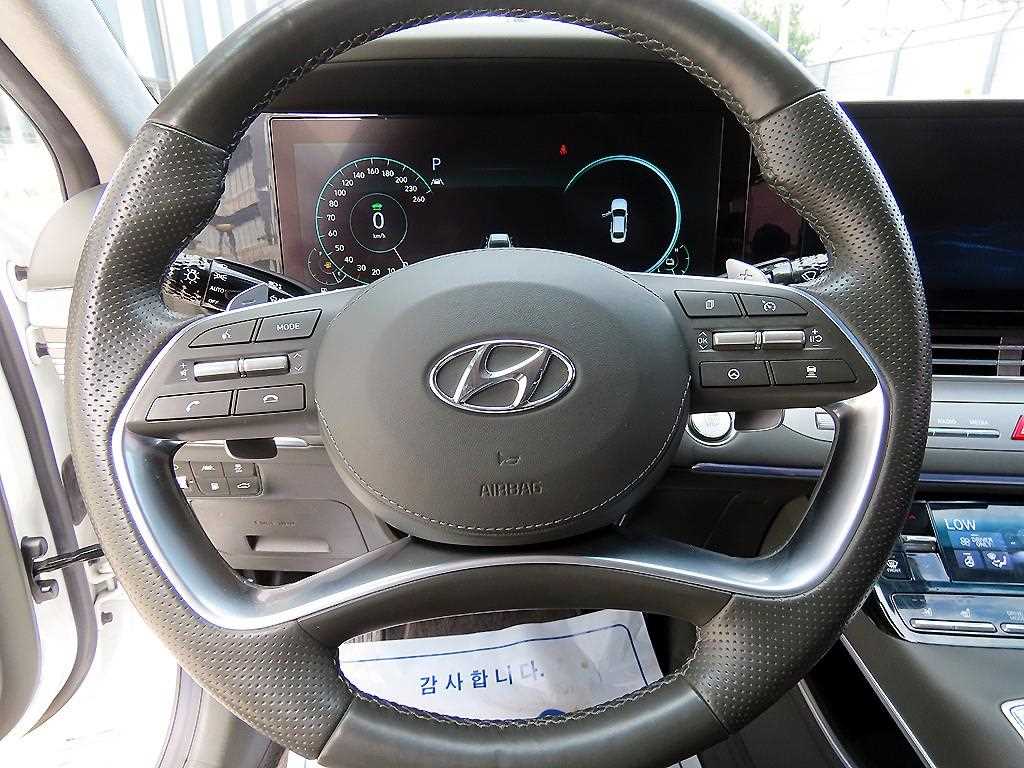 HYUNDAI Grandeur - Vista 8