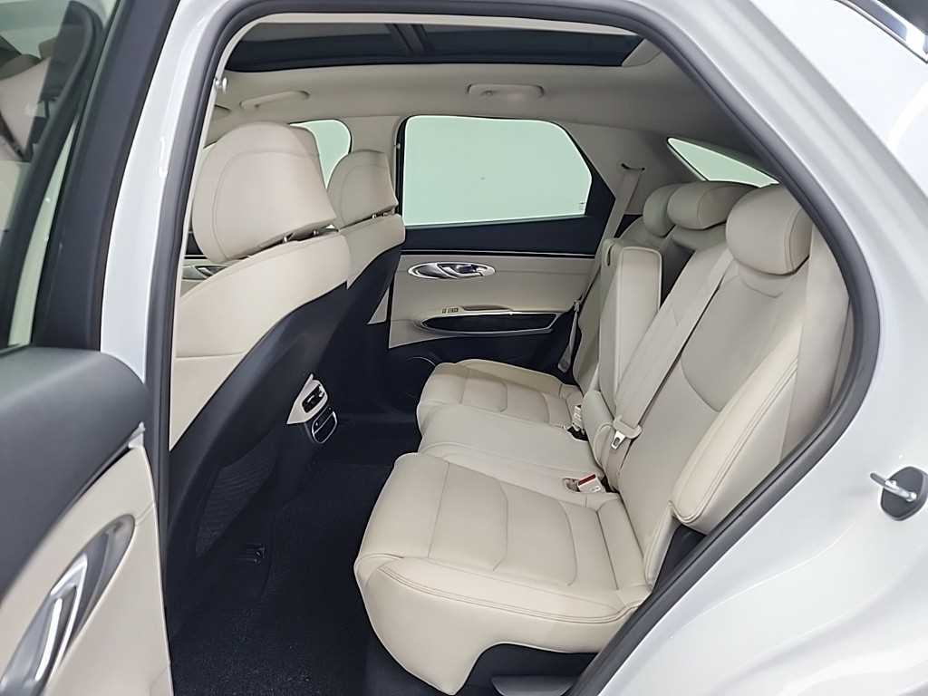 Genesis GV70 - Vista 12