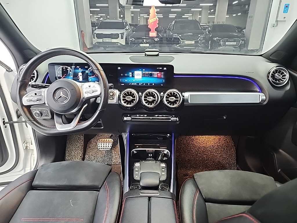 Mercedes Benz GLB Class - Vista 7