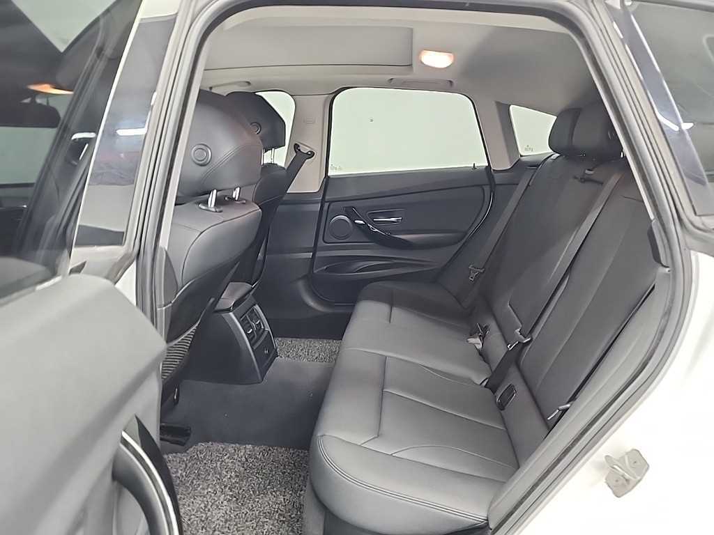 BMW Gran Turismo - Vista 12