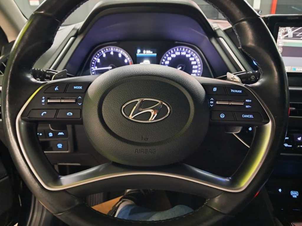 HYUNDAI Sonata - Vista 9