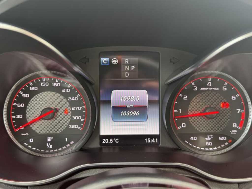 Mercedes Benz GLC Class - Vista 6