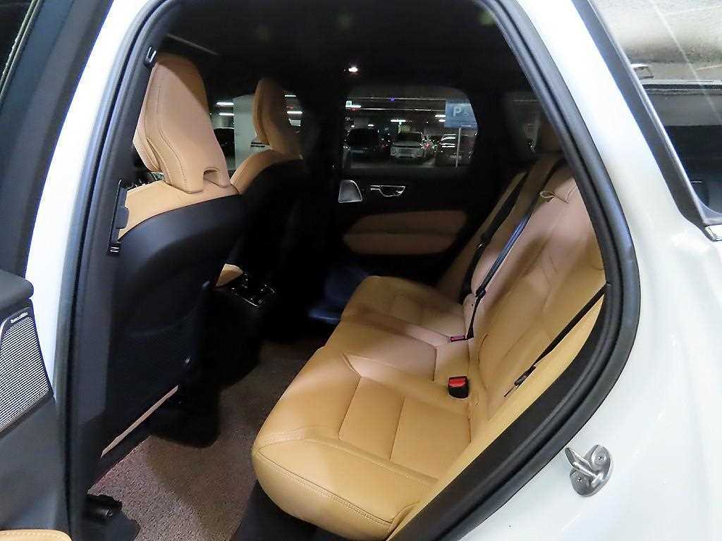 Volvo XC60 - Vista 7