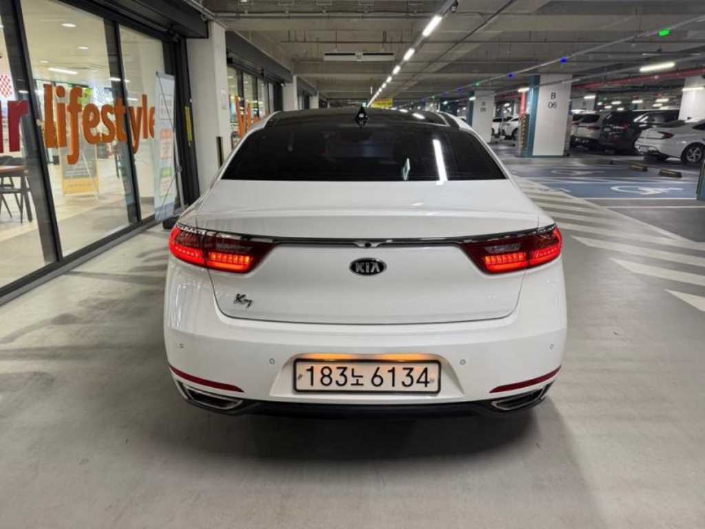 KIA K7 - Vista 5