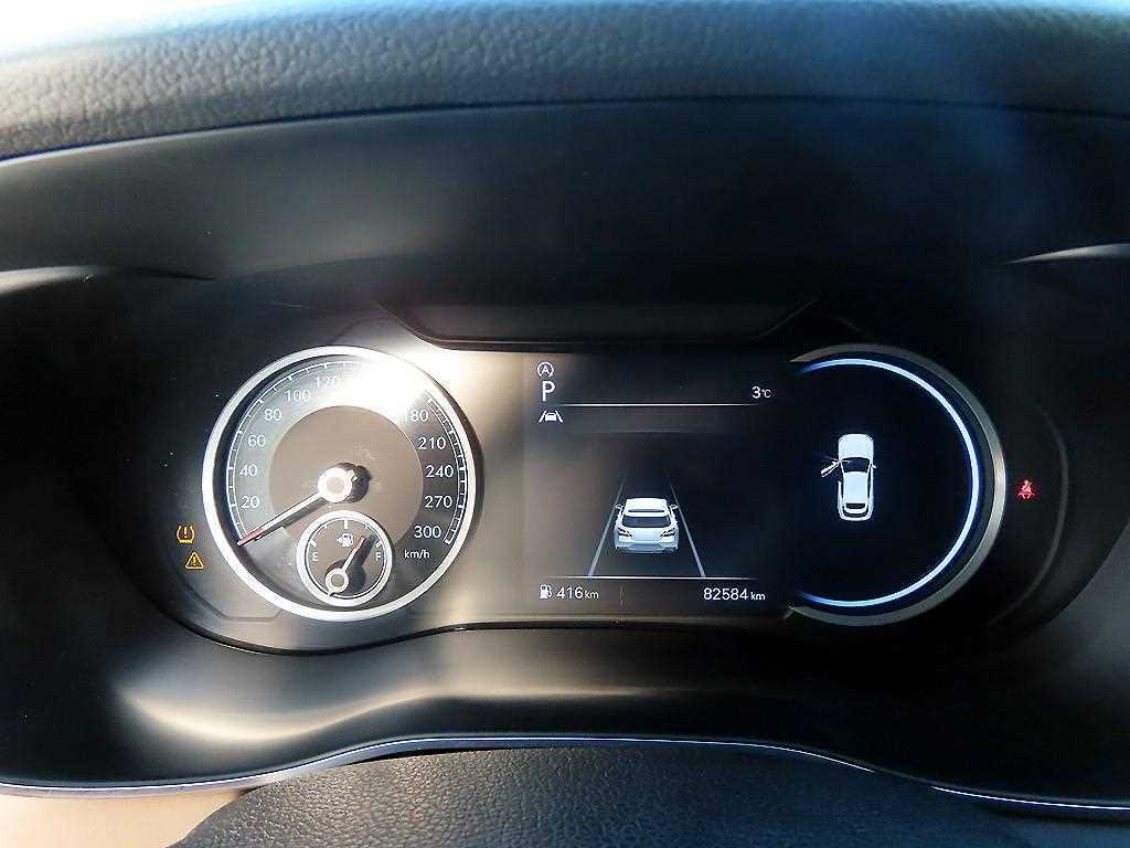 Genesis G70 - Vista 9