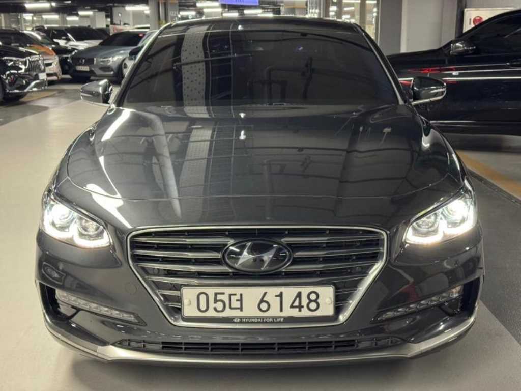 HYUNDAI Grandeur - Vista 2