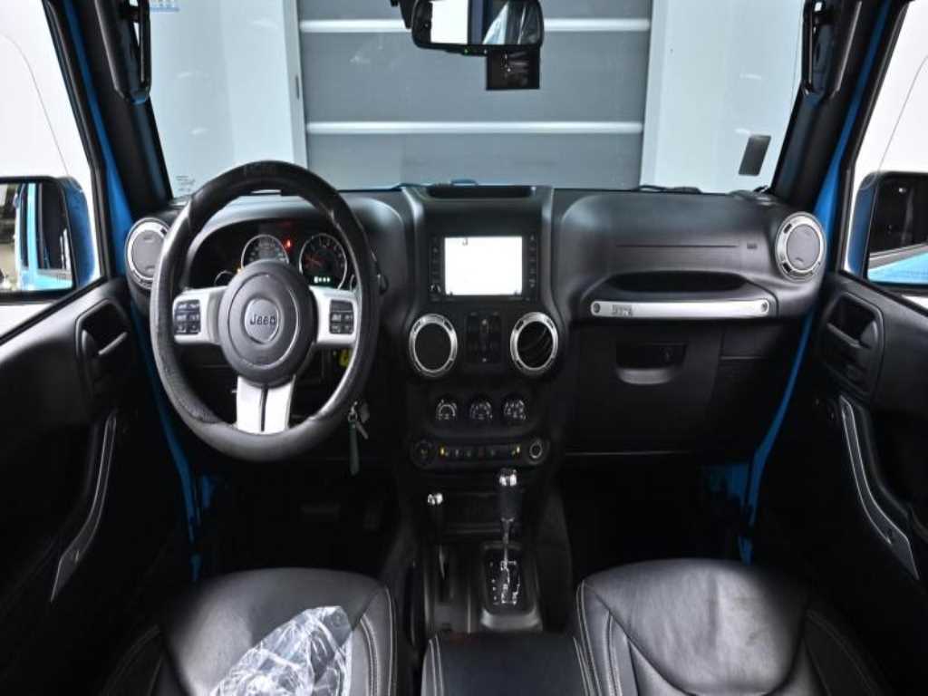 Jeep Wrangler - Vista 7