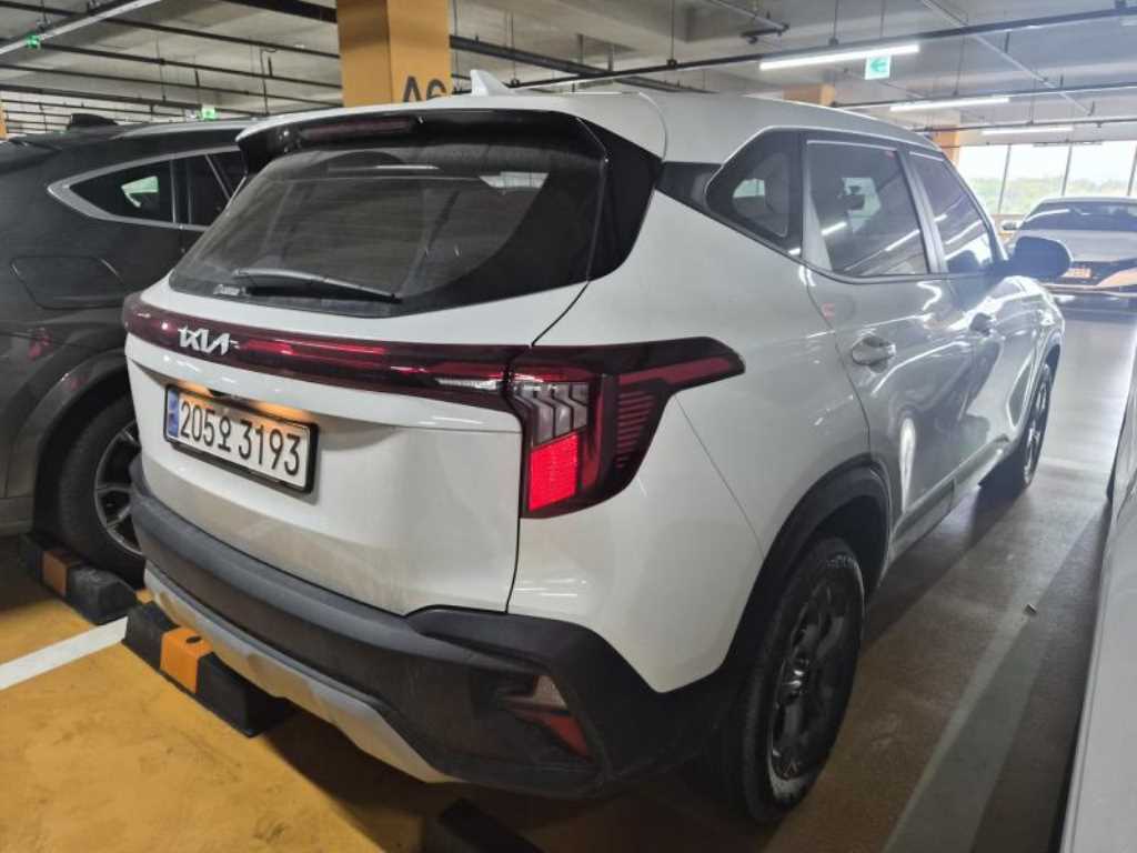 KIA Seltos - Vista 3