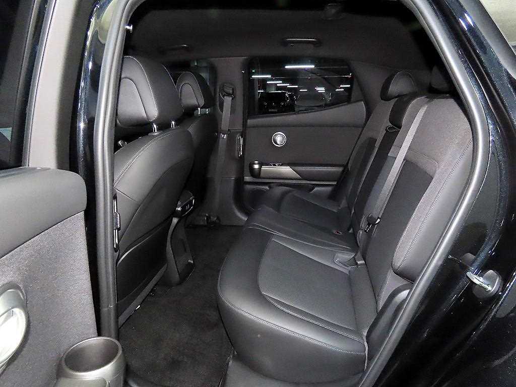 Genesis GV60 - Vista 7