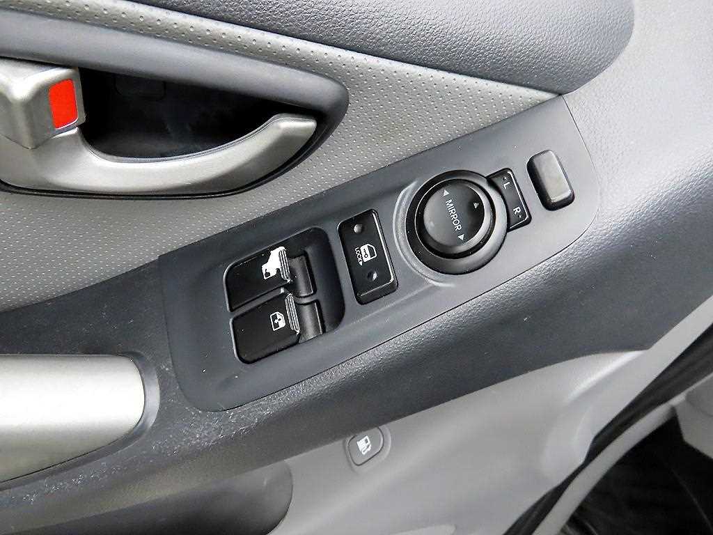 HYUNDAI Starex - Vista 11