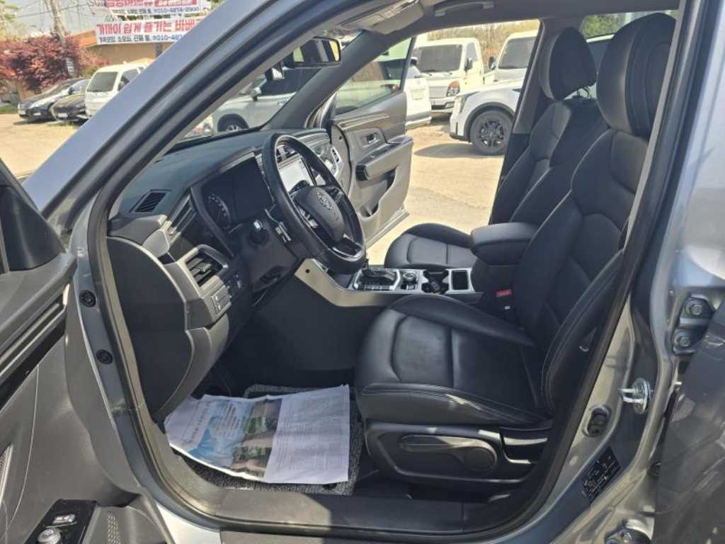 Ssangyong Korando - Vista 9