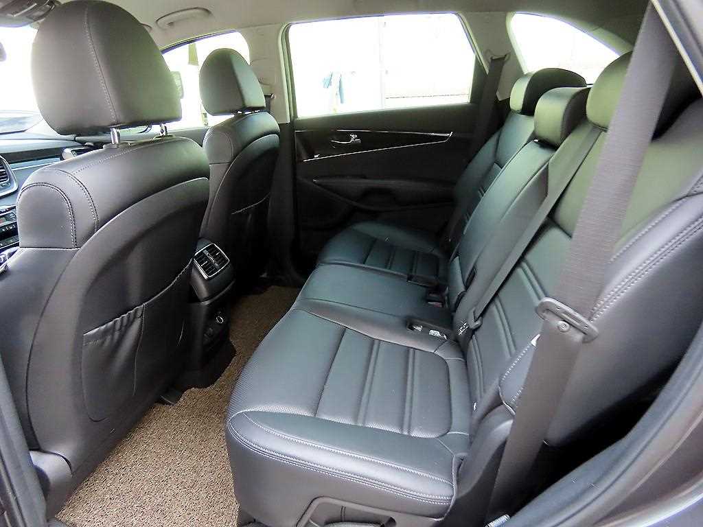 KIA Sorento - Vista 6