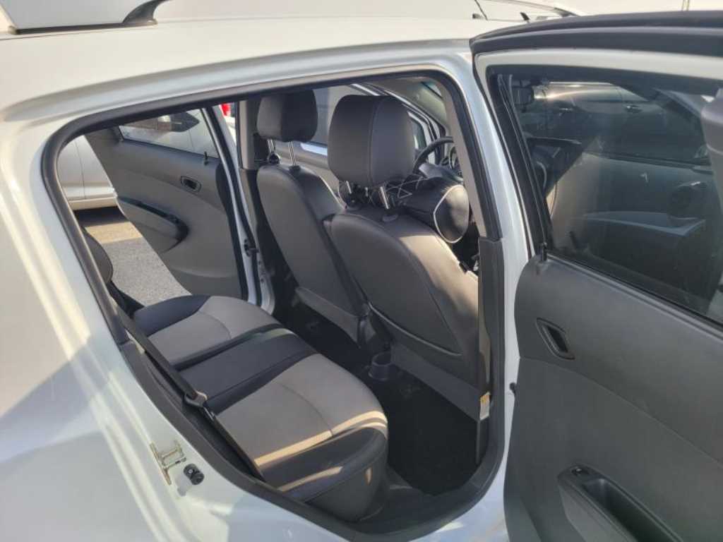 Chevrolet Spark - Vista 12