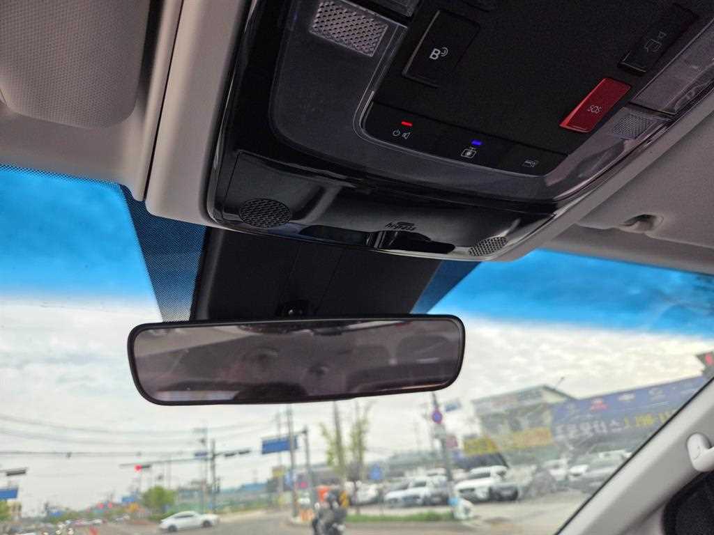 HYUNDAI Staria - Vista 12