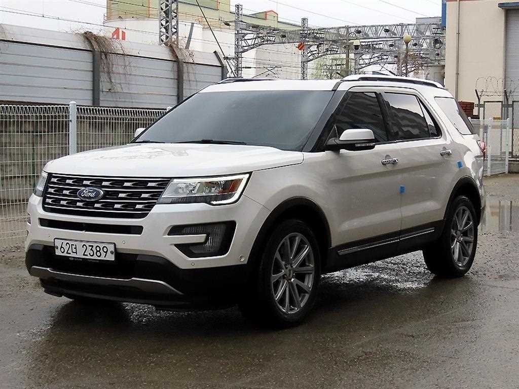 Ford Explorer - Vista 2