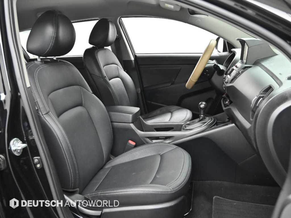 KIA Sportage - Vista 10