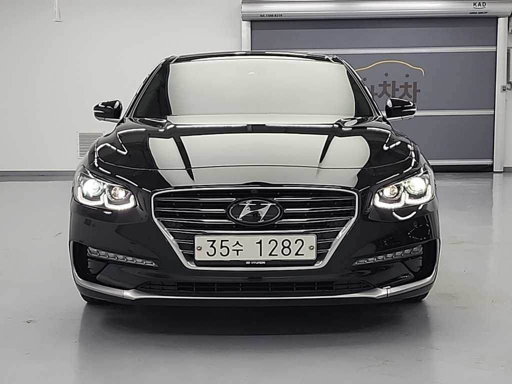 HYUNDAI Grandeur - Vista 2
