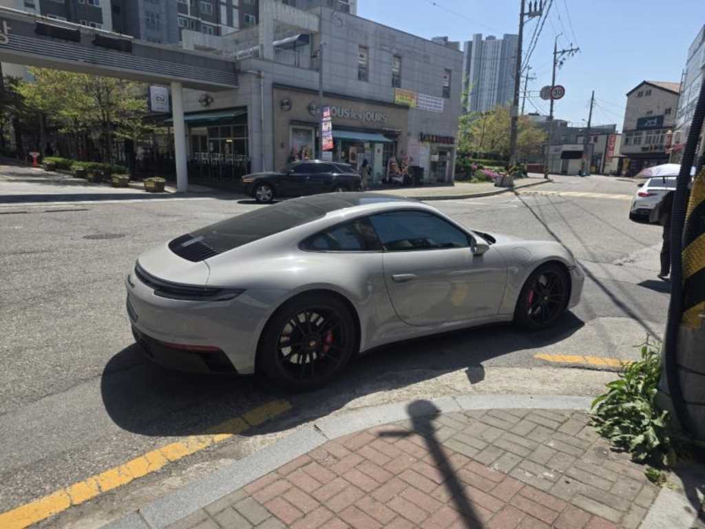 Porsche 911 - Vista 4