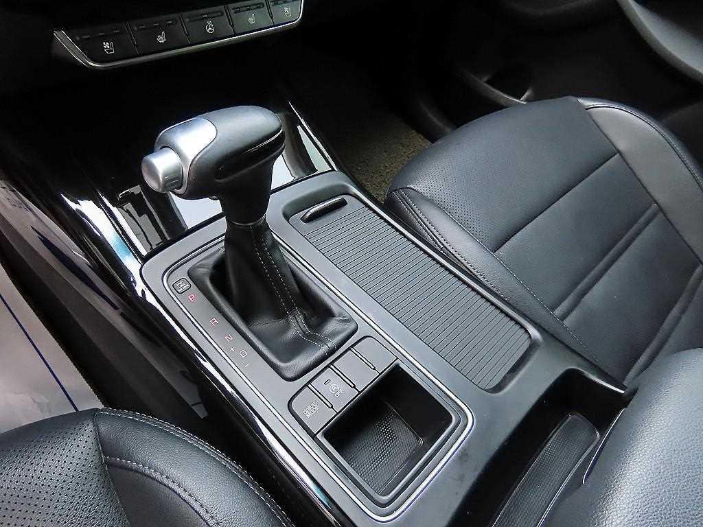 KIA Sorento - Vista 10