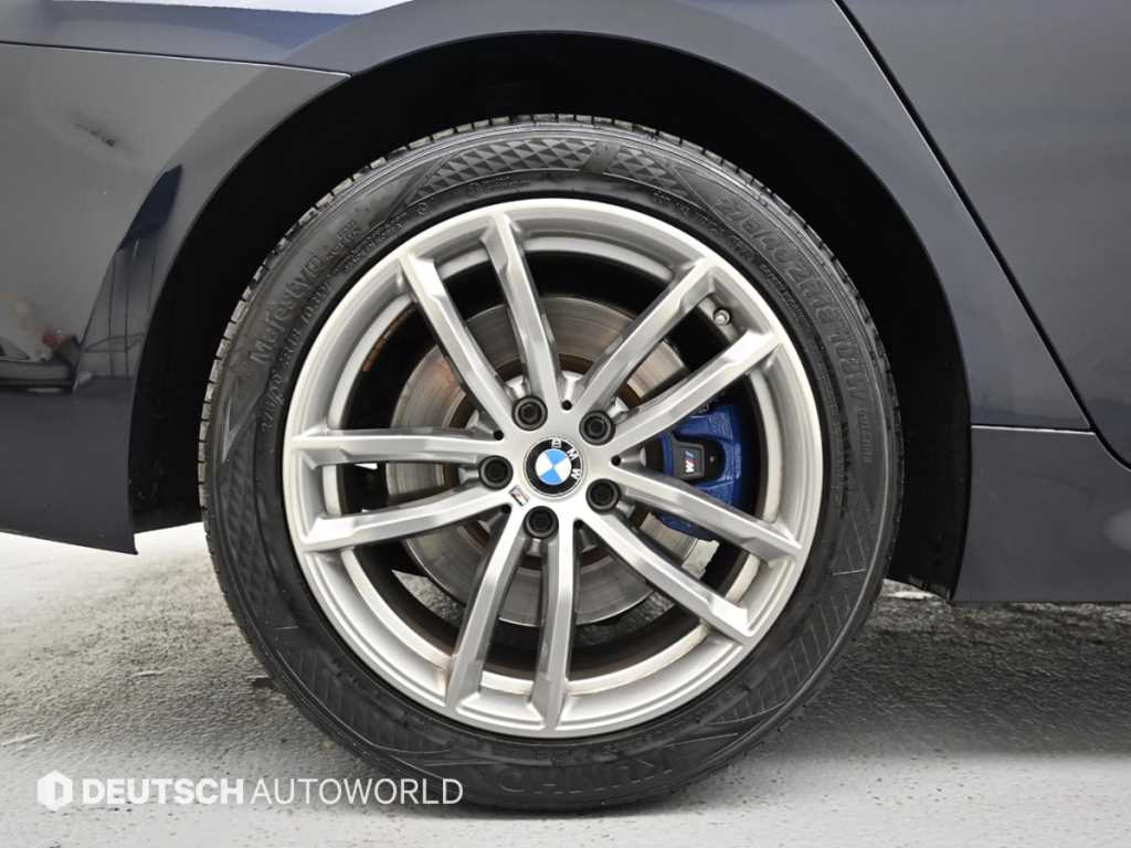 BMW 5 Series - Vista 5