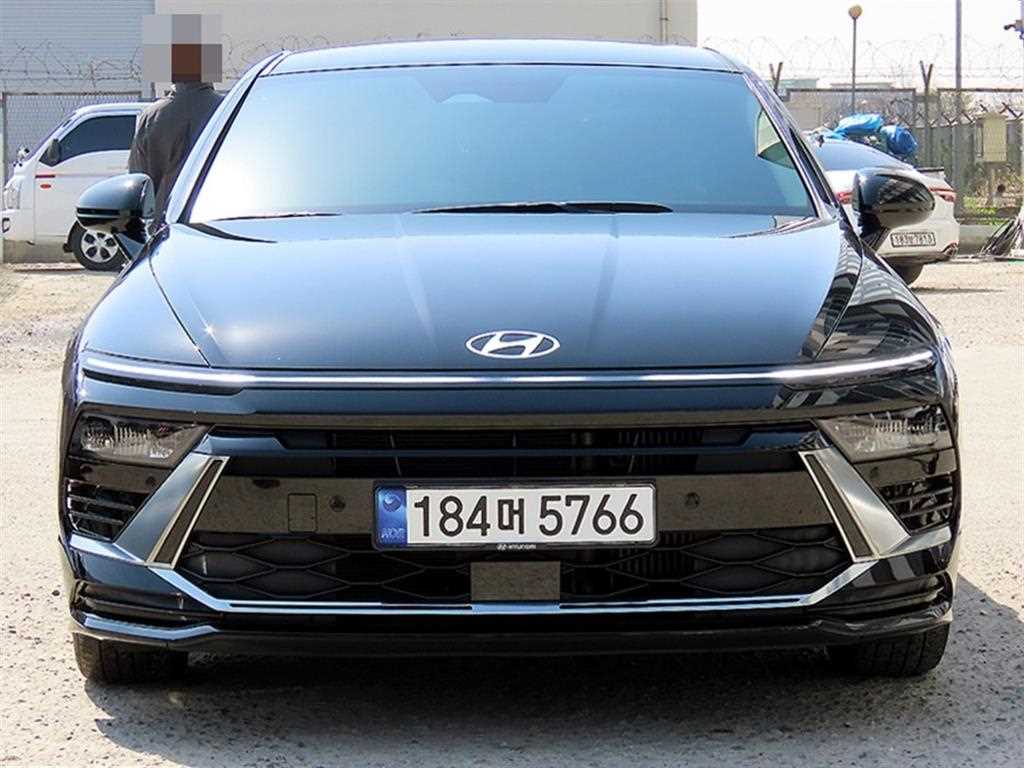 HYUNDAI Sonata - Vista 2