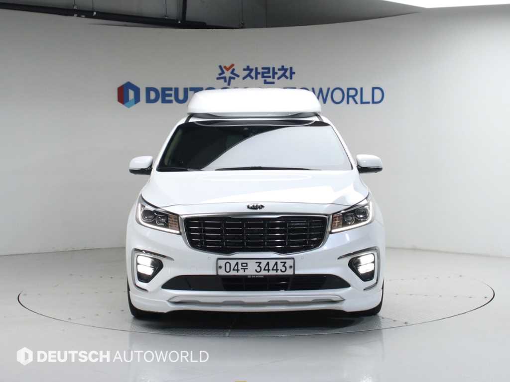 KIA Carnival - Vista 3