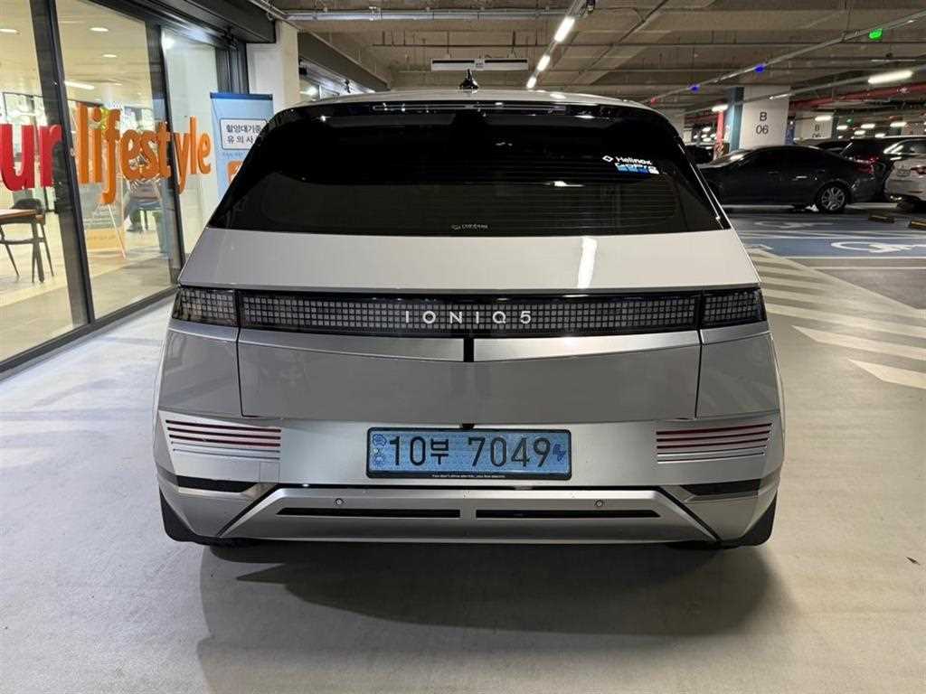 HYUNDAI Ioniq 5 - Vista 5