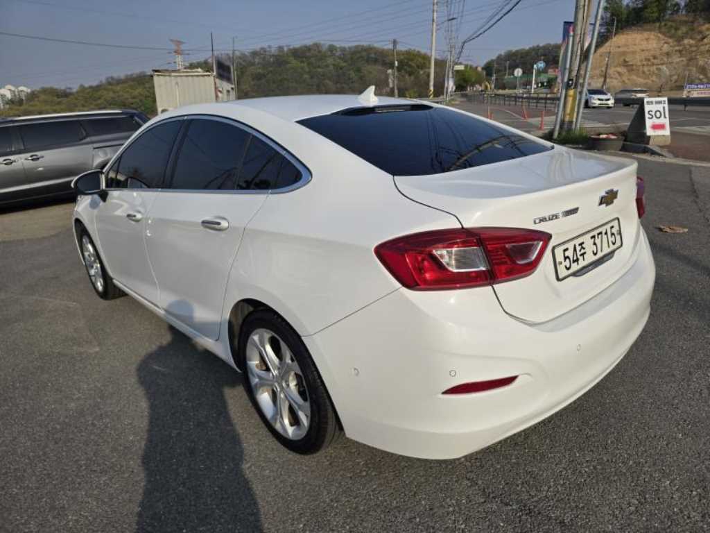 Chevrolet Cruise - Vista 6
