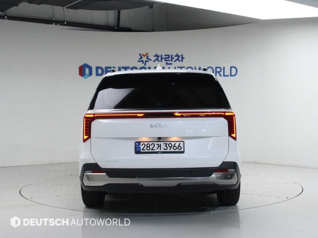 KIA Carnival - Vista 4