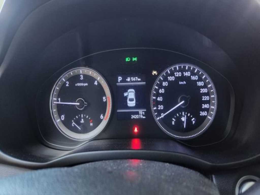 HYUNDAI Grandeur - Vista 8