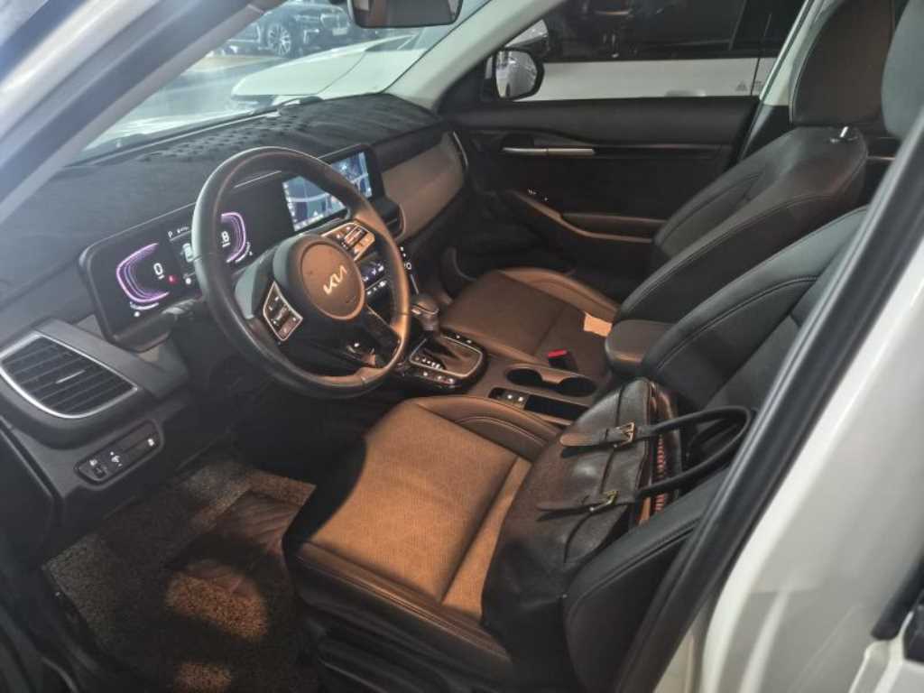 KIA Seltos - Vista 6