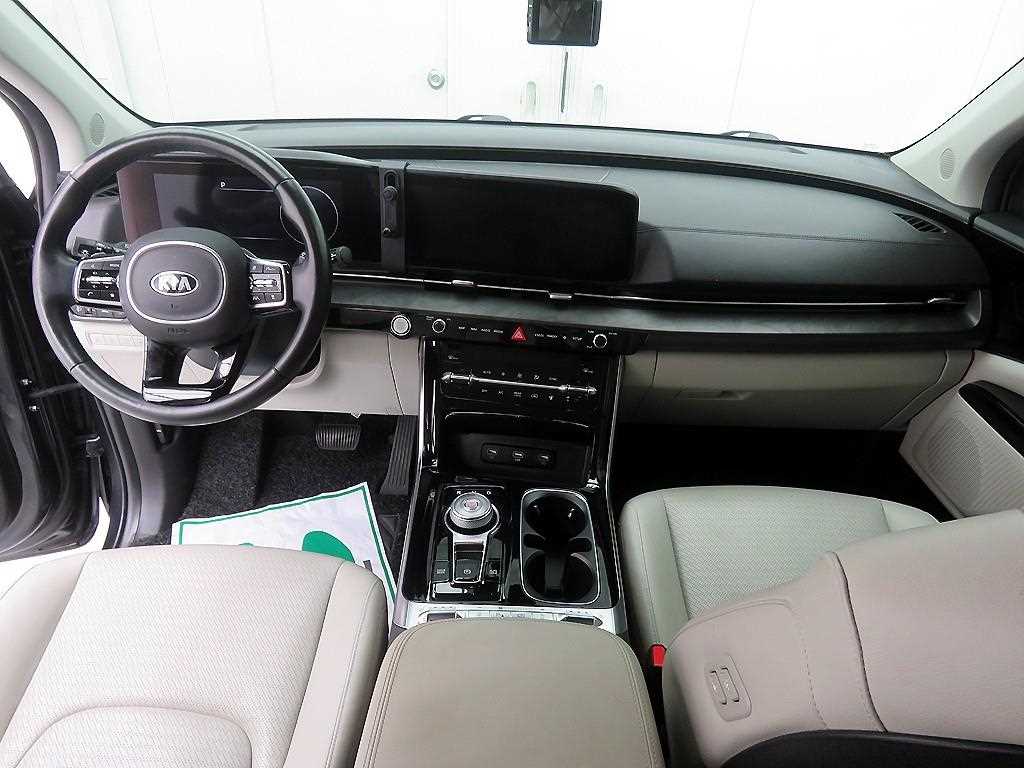 KIA Carnival - Vista 9