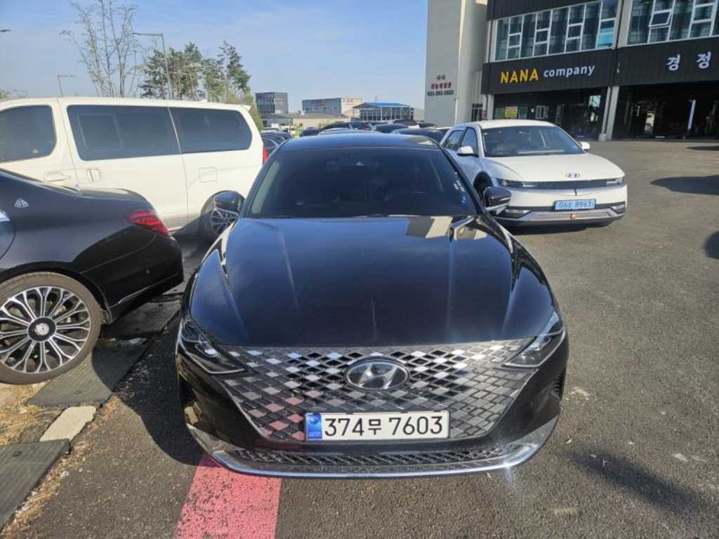 HYUNDAI Grandeur 2022 Negro - Importación desde Corea - HF Imports Iquique - Foto 1