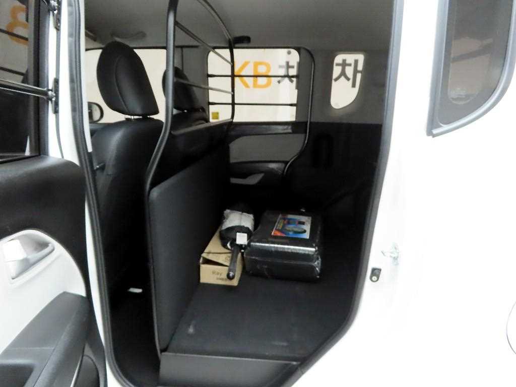 KIA Ray 2022 Blanco - Importación desde Corea - HF Imports Iquique - Foto 16