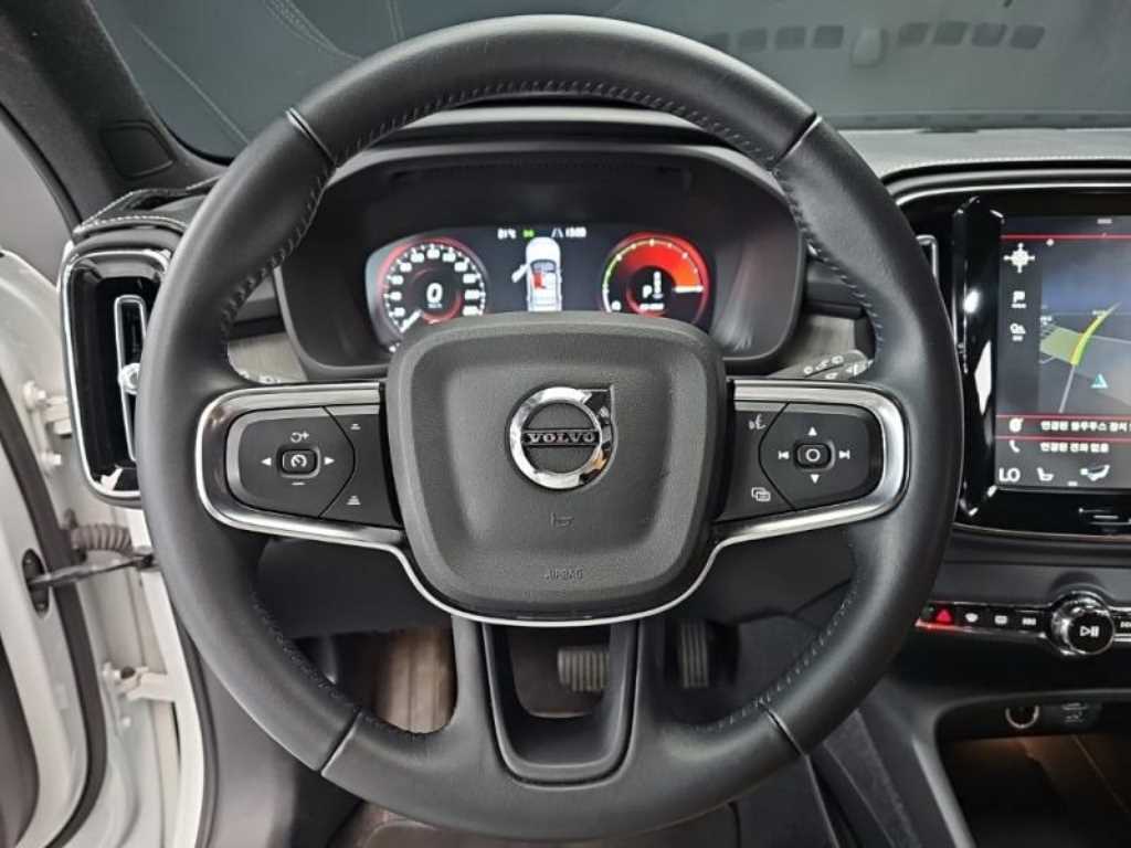 Volvo XC40 - Vista 7