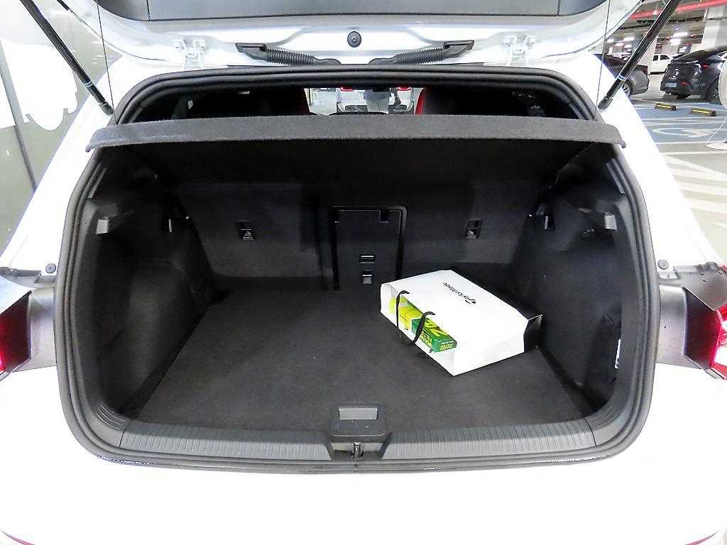 Volkswagen Golf 2024 - Importación desde Corea - HF Imports Iquique - Foto 17