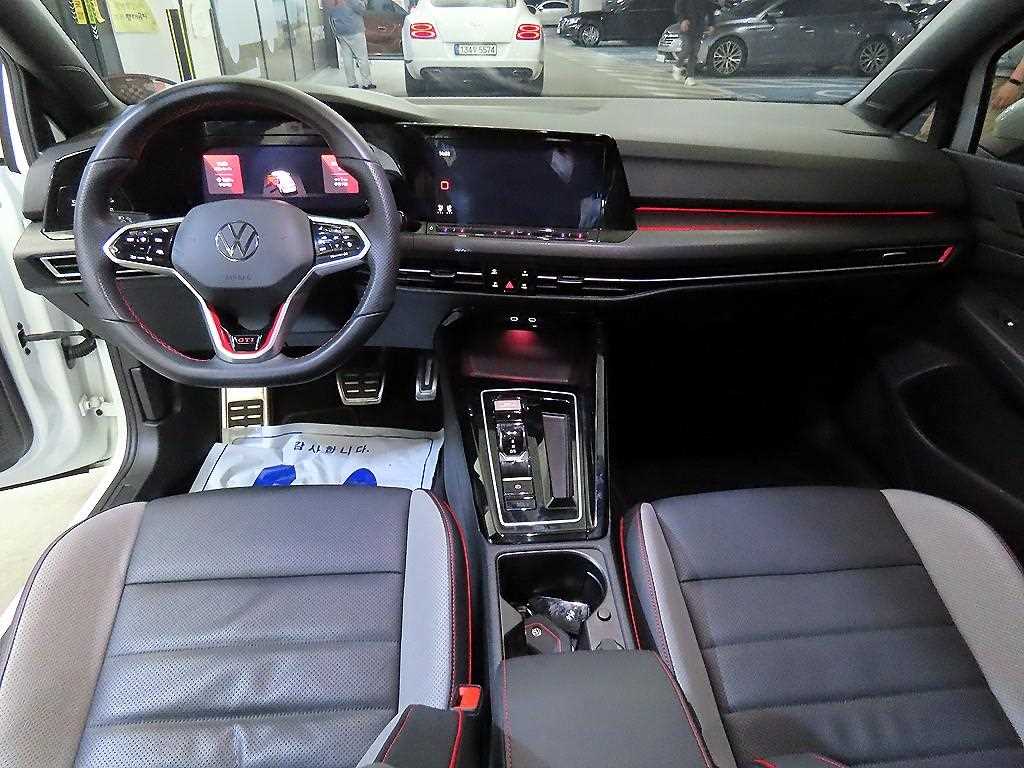 Volkswagen Golf - Vista 10