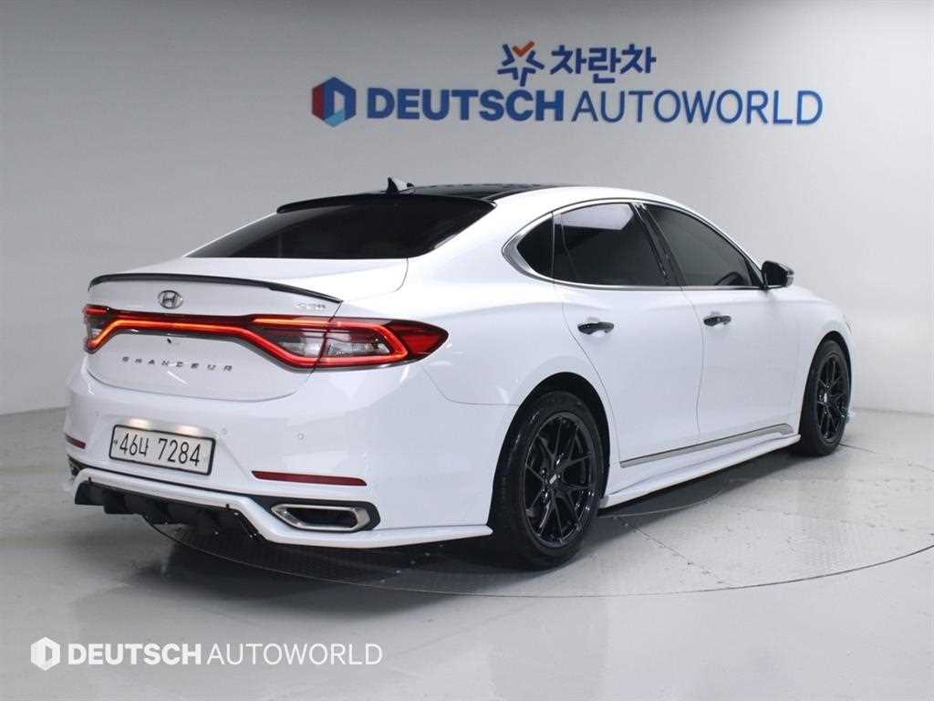 HYUNDAI Grandeur - Vista 3